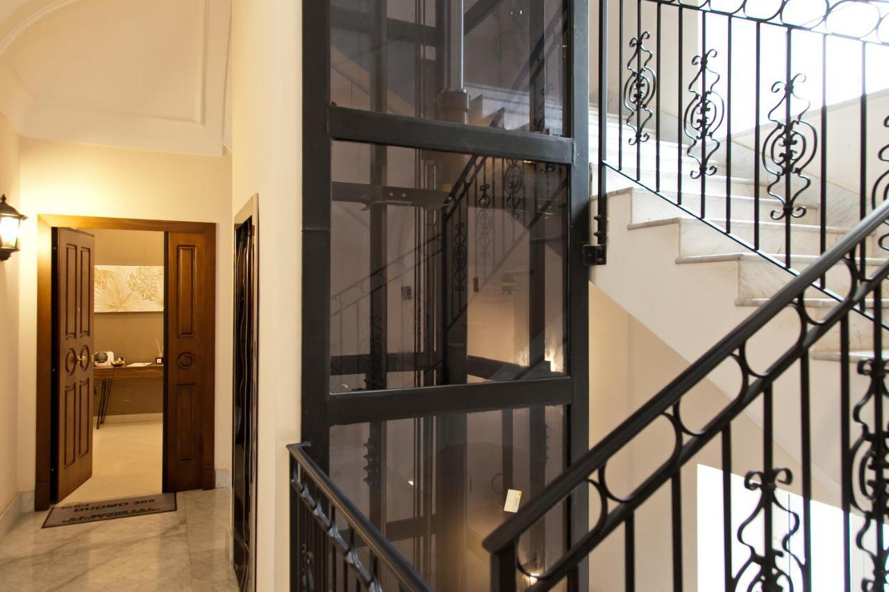 Le Corti Di Napoli Apartments Exteriör bild