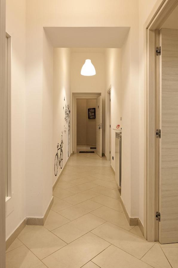 Le Corti Di Napoli Apartments Exteriör bild